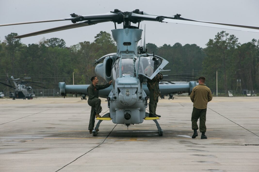 Light Attack Helicopter AH-1Z Viper, photo by Cpl. Jered T. Stone